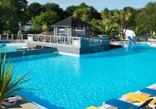 La piscine du camping Domaine de Kerlann
