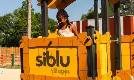 Aire de jeux au camping Bayadène
