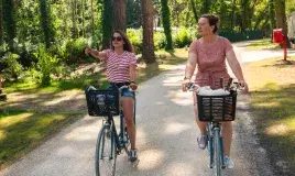 Vélos au camping Bois de Bayadène