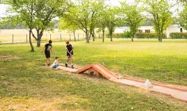 Faire du Mini Golf au Domaine de Dugny