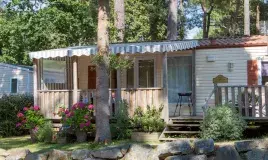 Mobil home au camping Les Pierres Couchées