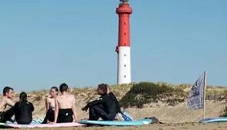 Une leçon de surf