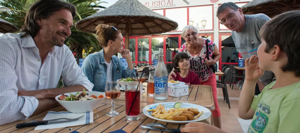 Le restaurant au camping La Carabasse