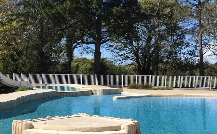 Piscine Camping Bois de Bayadène