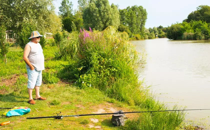 Le Domaine de Dugny est Idéal pour les amateurs de Pêche